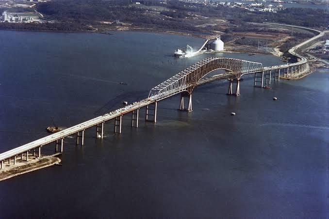 Buque derriba puente en Baltimore, Estados Unidos
